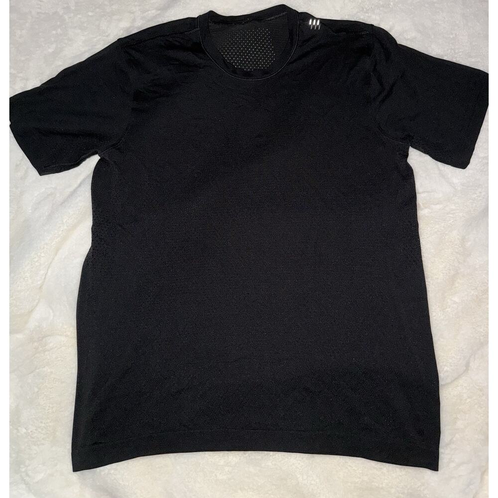 Lululemon Metal Vent Tech Shirt Mens Medium Black Short Sleeve